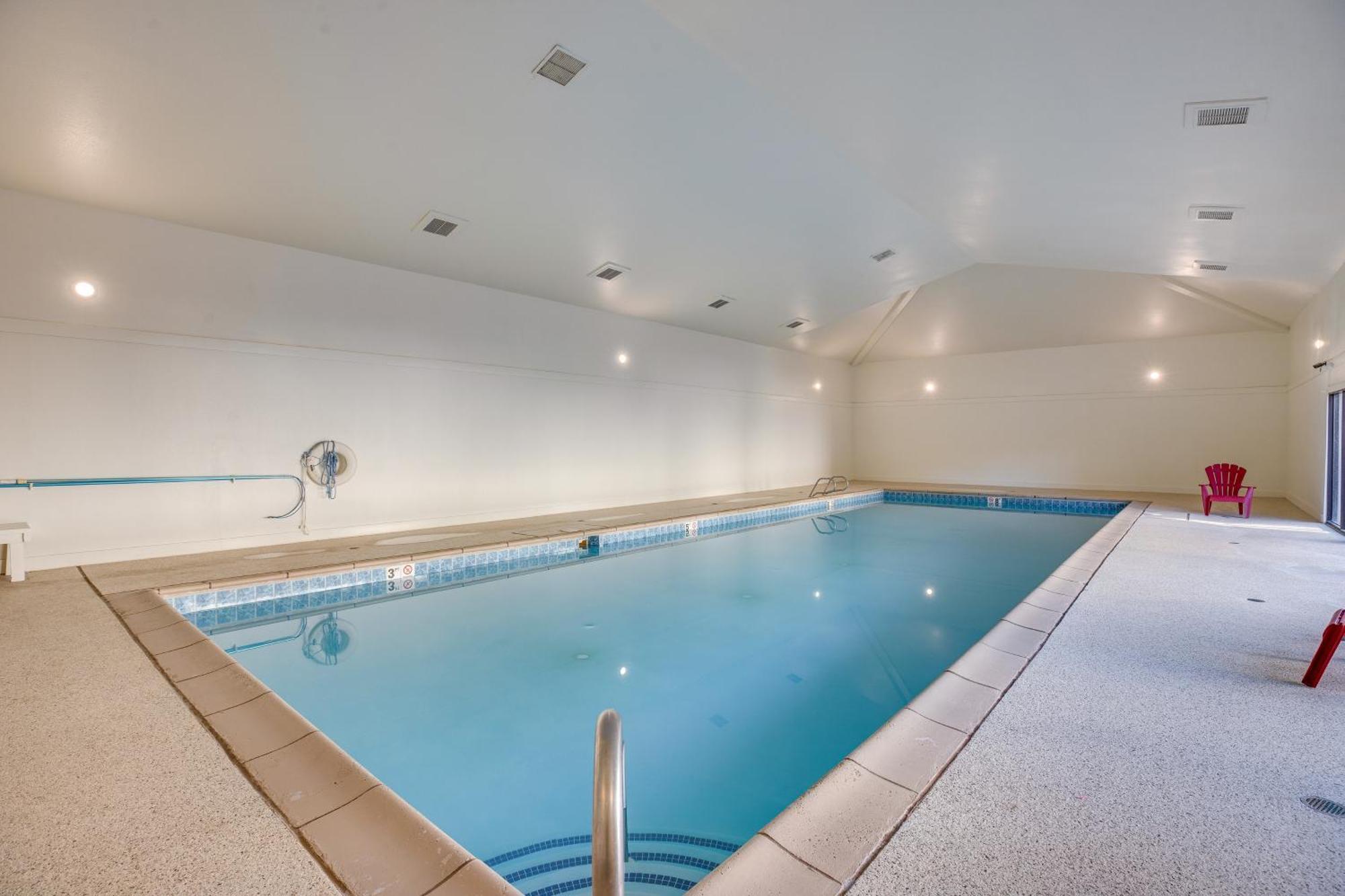 Grand Junction Condo Balcony, Community Pool! Exterior foto